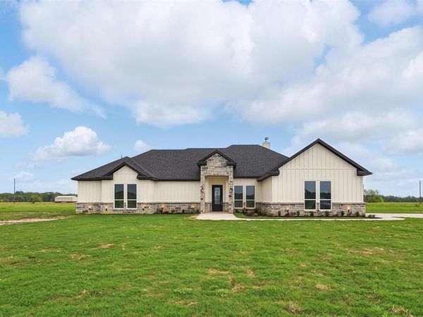110 SE Private Rd 3178, Corsicana, TX 75109