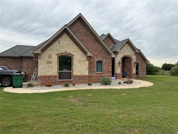 522 County Road 3386 , Paradise, TX 76073
