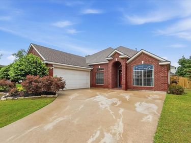 7109 Denver City Drive, Fort Worth, TX 76179