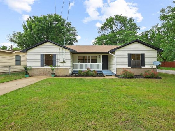 2401 Sunset Street , Denison, TX 75020