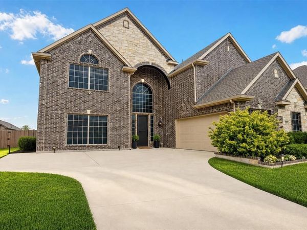 129 Quail Run Road, Red Oak, TX 75154