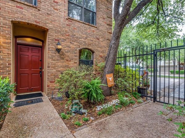 4307 Gilbert Avenue , Unit 102, Dallas, TX 75219