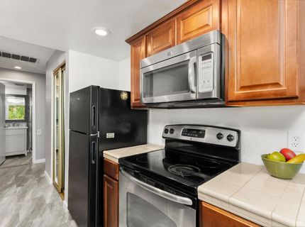 905 Fulton Ave #410, Unit 410, Sacramento, CA 95825 Photo