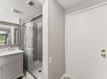 905 Fulton Ave #410, Unit 410, Sacramento, CA 95825 Photo