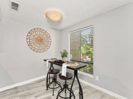 905 Fulton Ave #410, Unit 410, Sacramento, CA 95825 Photo