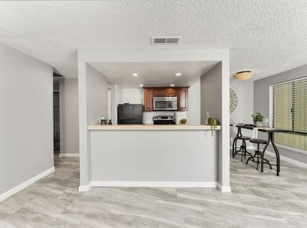 905 Fulton Ave #410, Unit 410, Sacramento, CA 95825 Photo