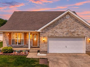 8815 Wisdom Lane, Louisville, KY 40229