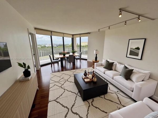 1000 Quayside Ter , Unit 1009, Miami, FL 33138