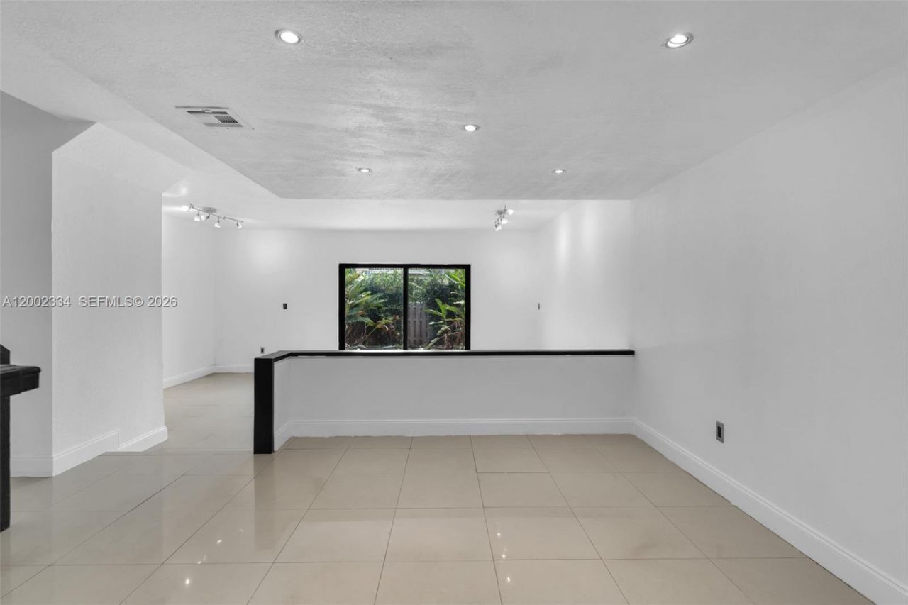 20509 NW 15 Ave, Unit 5-2, Miami Gardens, FL 33169 Photo