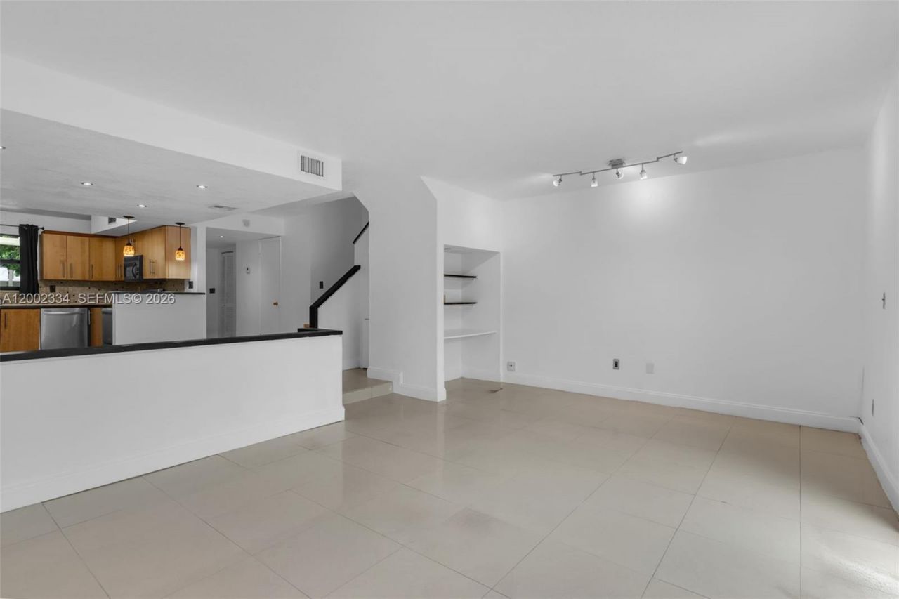 20509 NW 15 Ave, Unit 5-2, Miami Gardens, FL 33169 Photo