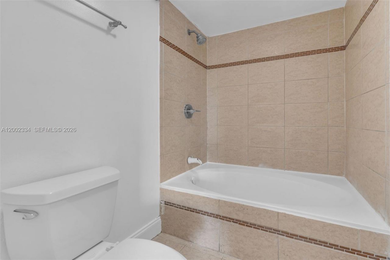 20509 NW 15 Ave, Unit 5-2, Miami Gardens, FL 33169 Photo