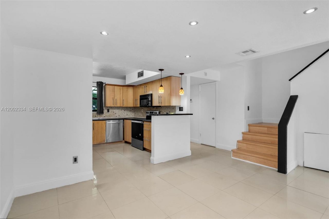 20509 NW 15 Ave, Unit 5-2, Miami Gardens, FL 33169 Photo