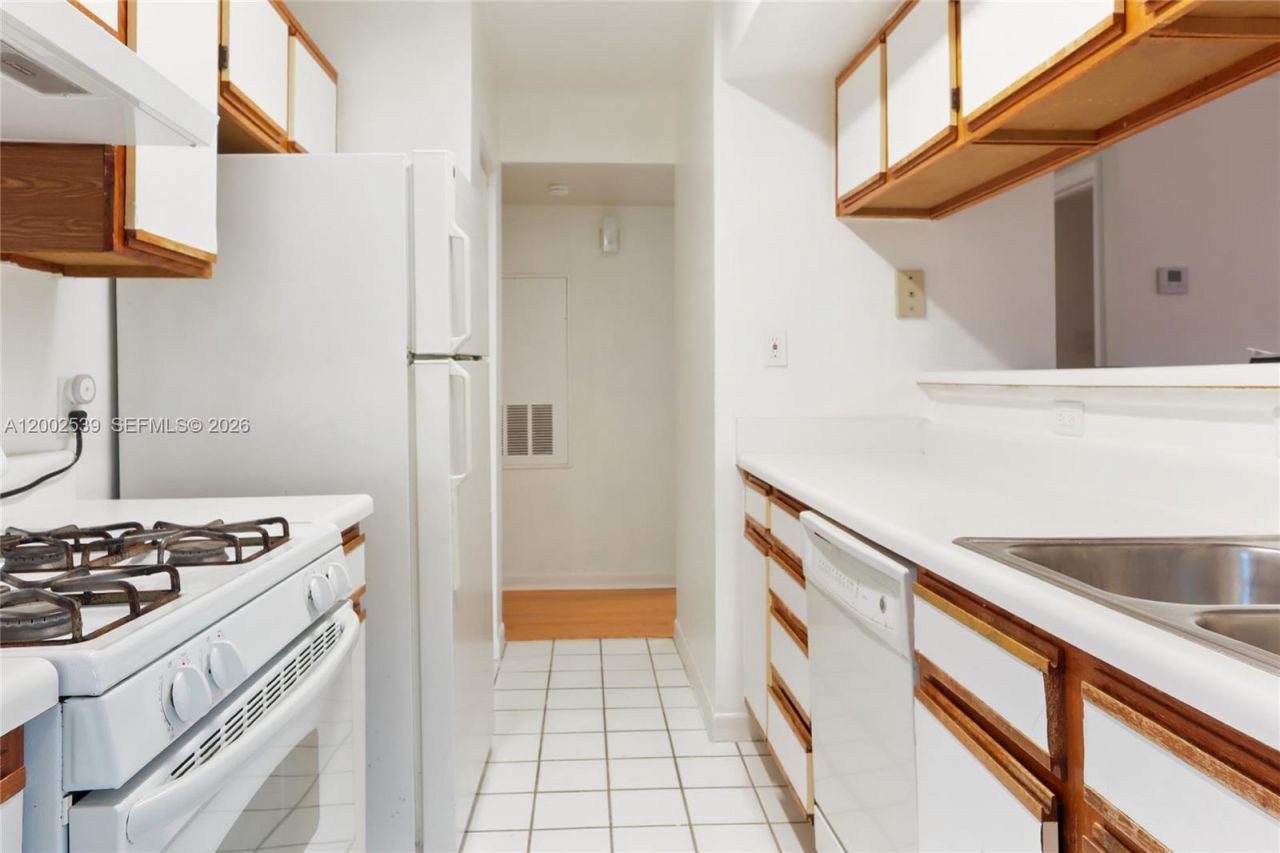 15285 SW 107th Ln, Unit 208, Miami, FL 33196 Photo