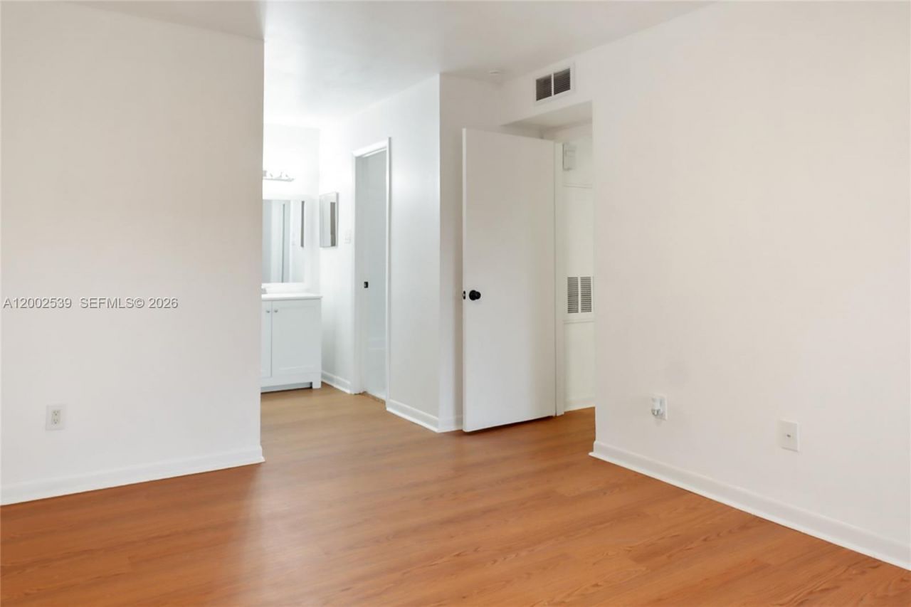 15285 SW 107th Ln, Unit 208, Miami, FL 33196 Photo