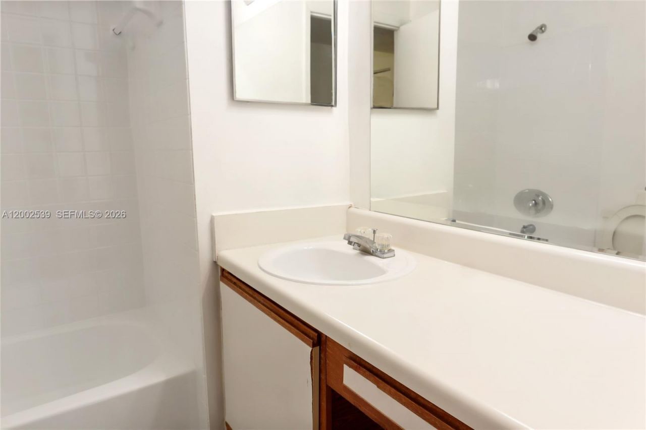 15285 SW 107th Ln, Unit 208, Miami, FL 33196 Photo