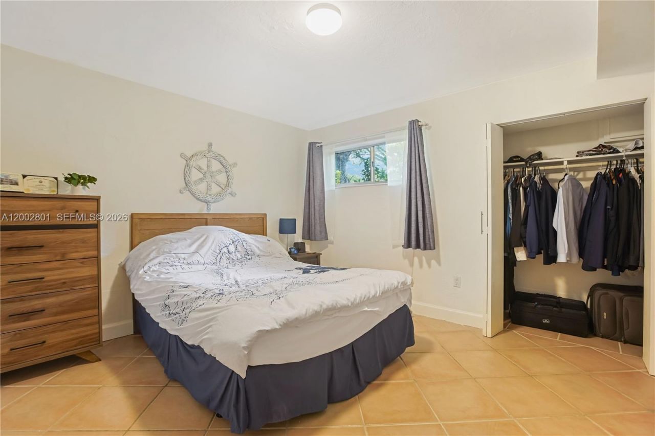 1205 Mariposa Ave, Unit 102, Coral Gables, FL 33146 Photo