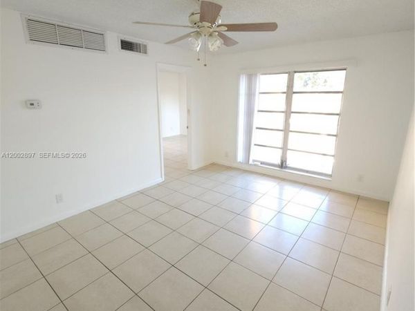 4505 Treehouse Ln , Unit 8-H, Tamarac, FL 33319