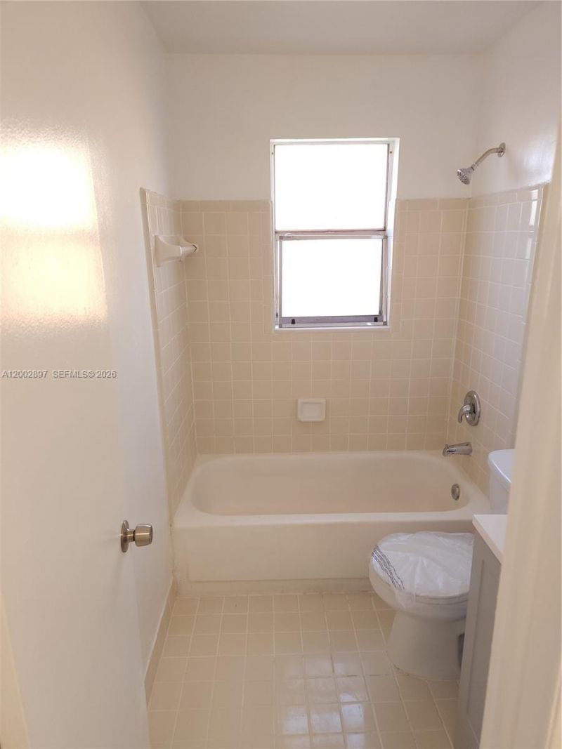 4505 Treehouse Ln , Unit 8-H, Tamarac, FL 33319 Photo