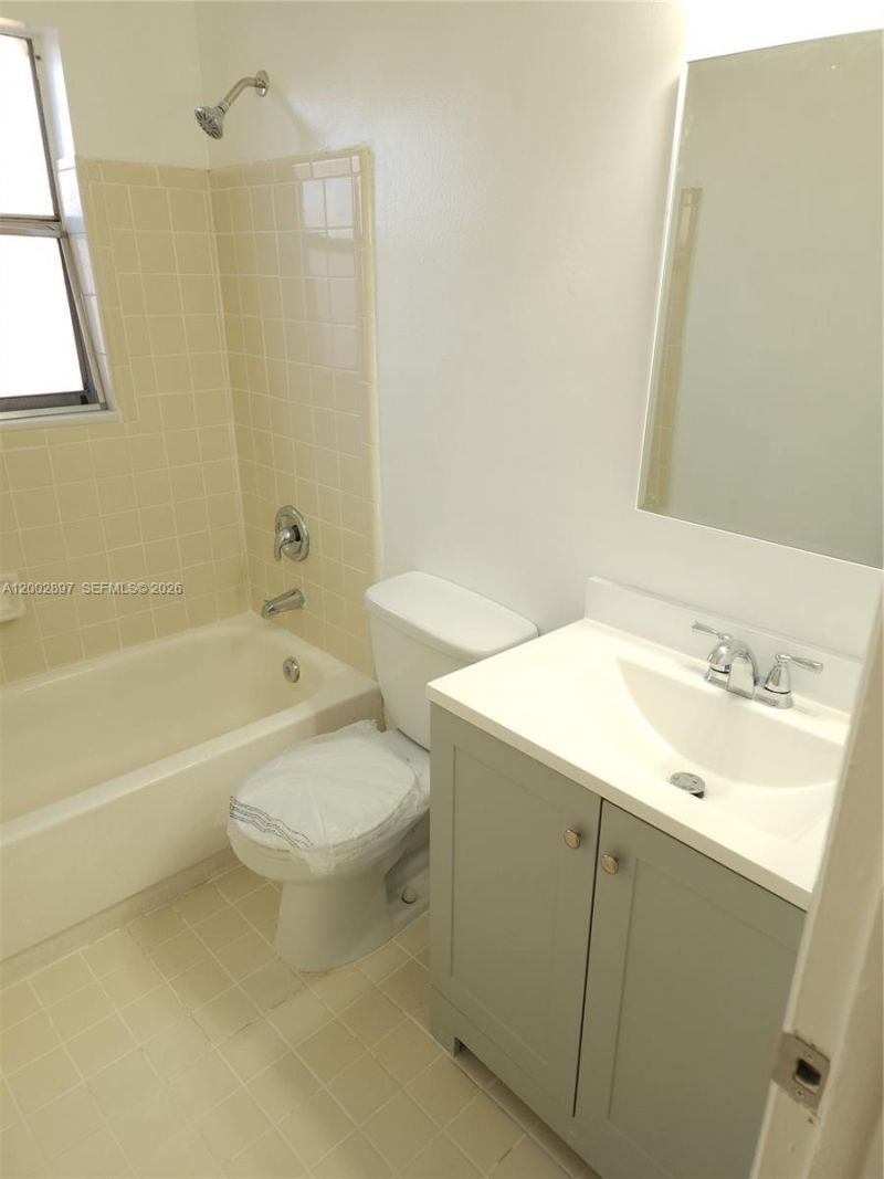 4505 Treehouse Ln , Unit 8-H, Tamarac, FL 33319 Photo