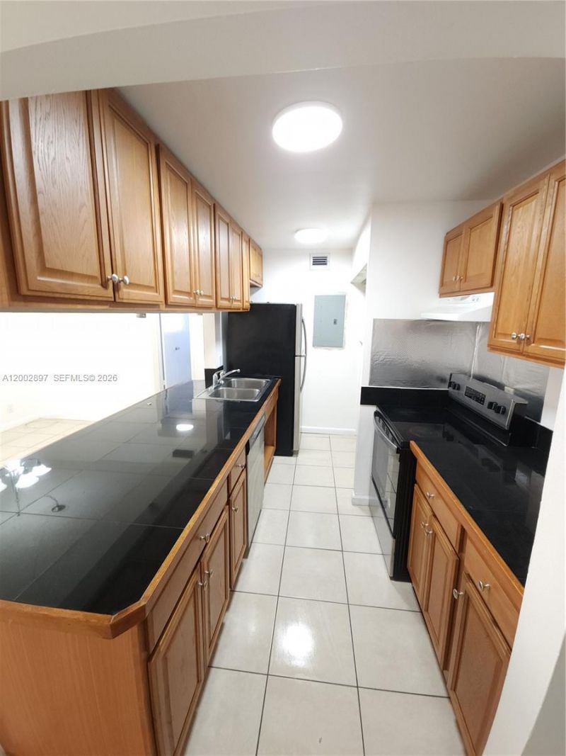 4505 Treehouse Ln , Unit 8-H, Tamarac, FL 33319 Photo