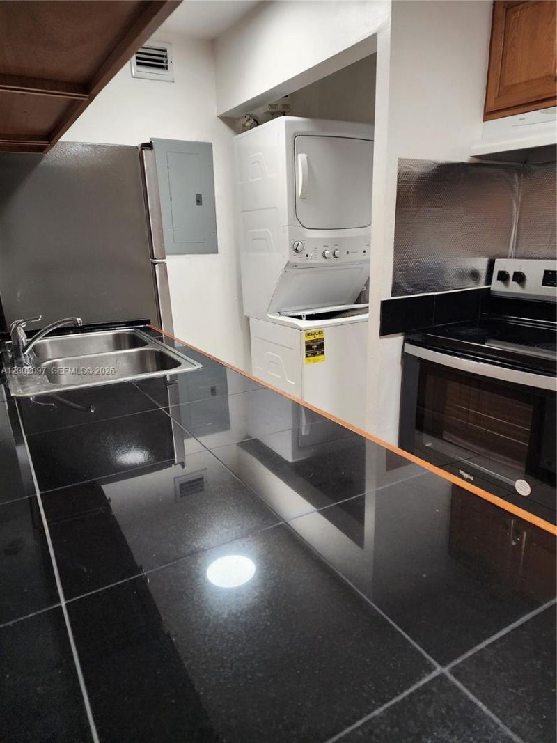 4505 Treehouse Ln , Unit 8-H, Tamarac, FL 33319 Photo