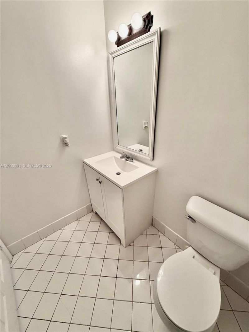 2206 NW 170th Ave , Pembroke Pines, FL 33028 Photo