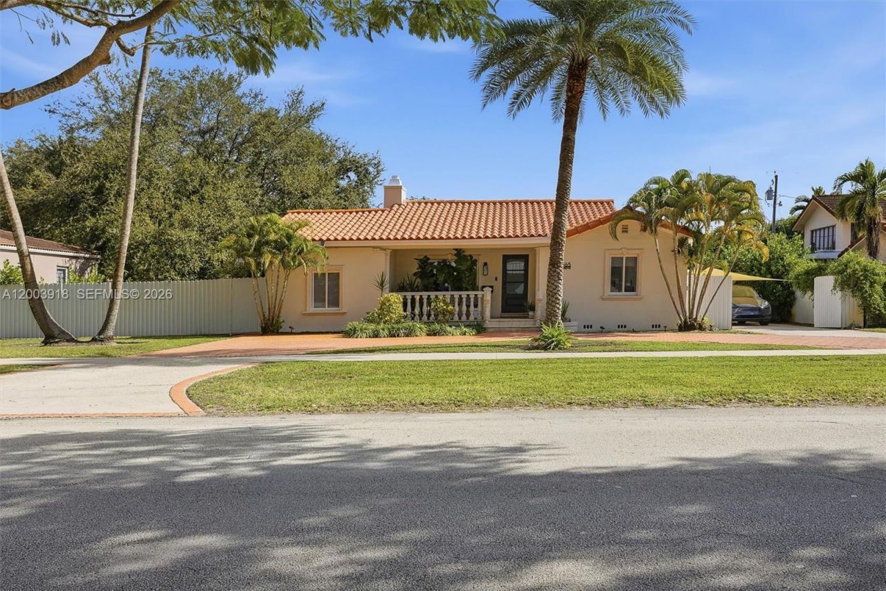 565 South Dr, Miami Springs, FL 33166 Photo