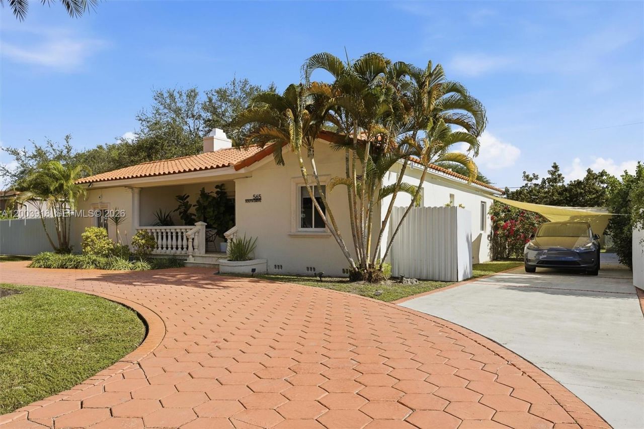 565 South Dr, Miami Springs, FL 33166 Photo