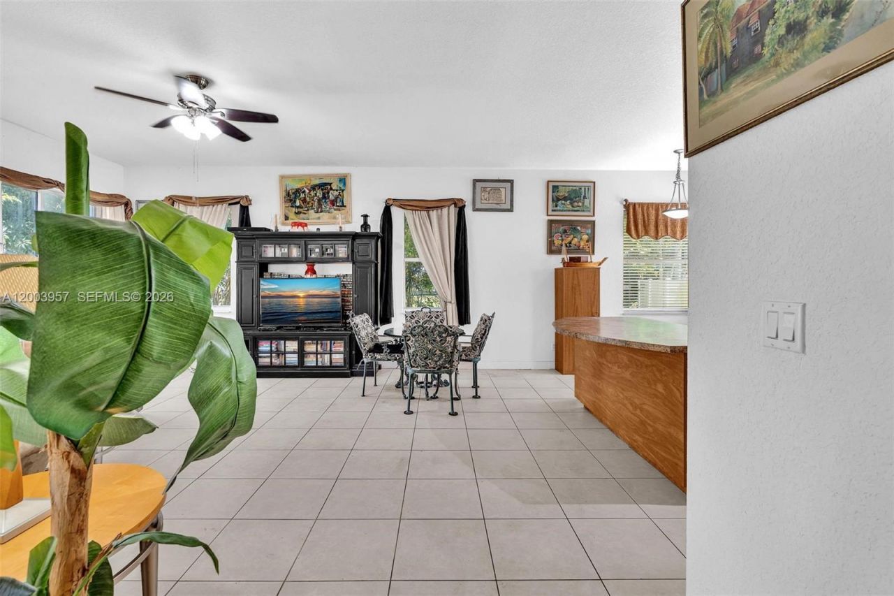 14044 SW 54th St , Miramar, FL 33027 Photo