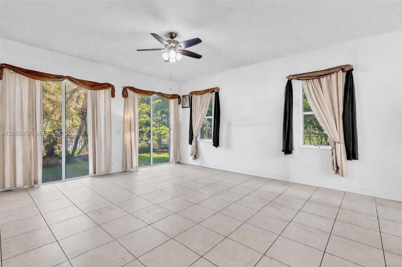 14044 SW 54th St , Miramar, FL 33027 Photo