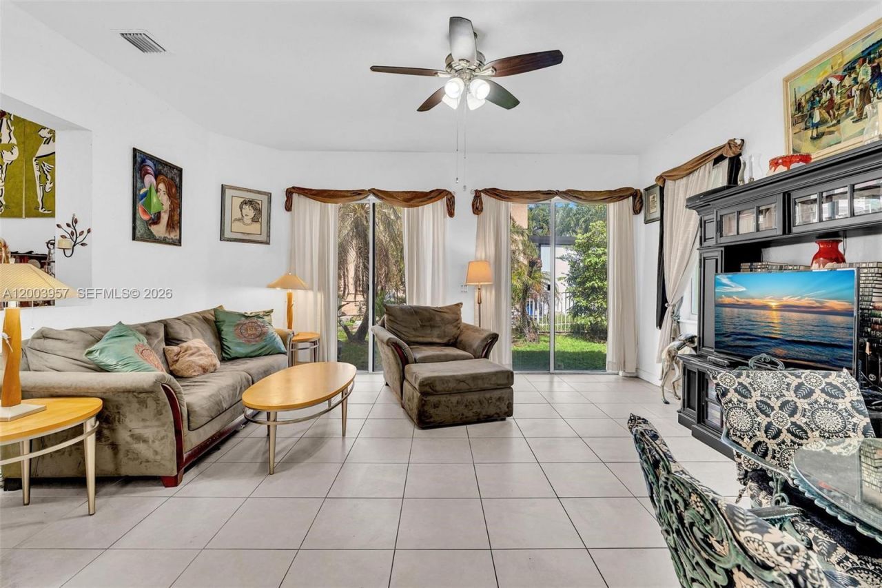 14044 SW 54th St , Miramar, FL 33027 Photo