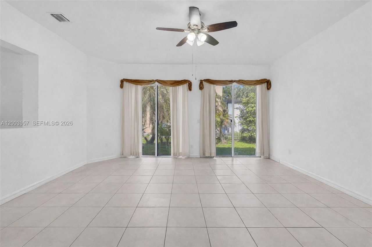 14044 SW 54th St , Miramar, FL 33027 Photo