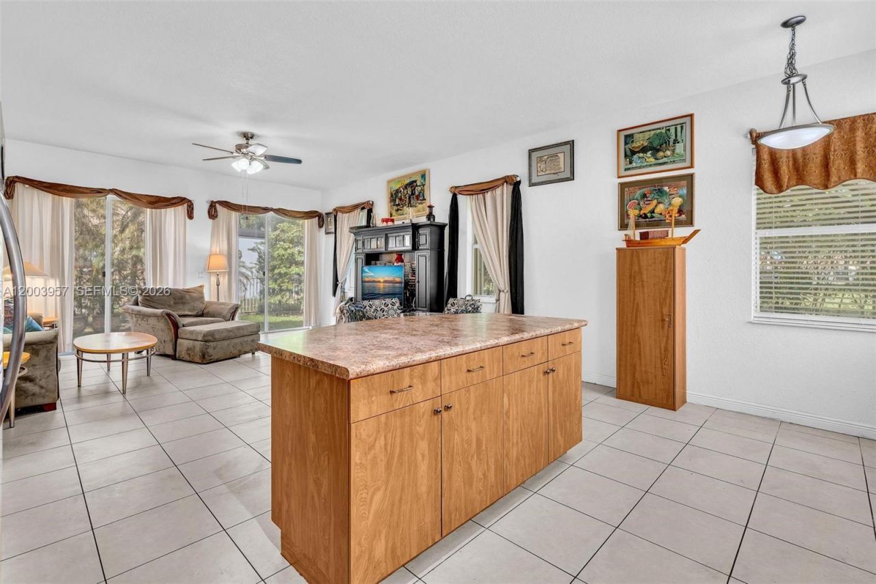 14044 SW 54th St , Miramar, FL 33027 Photo