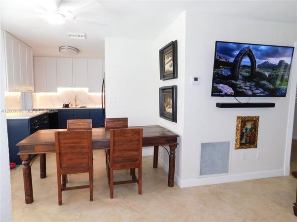 108 NE 30th St , Wilton Manors, FL 33334