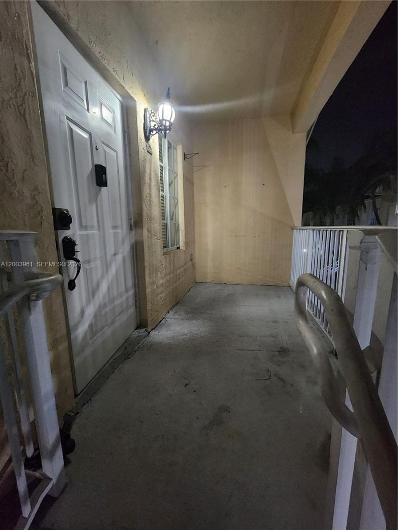 6972 NW 179th St , Unit 203-4, Hialeah, FL 33015 Photo