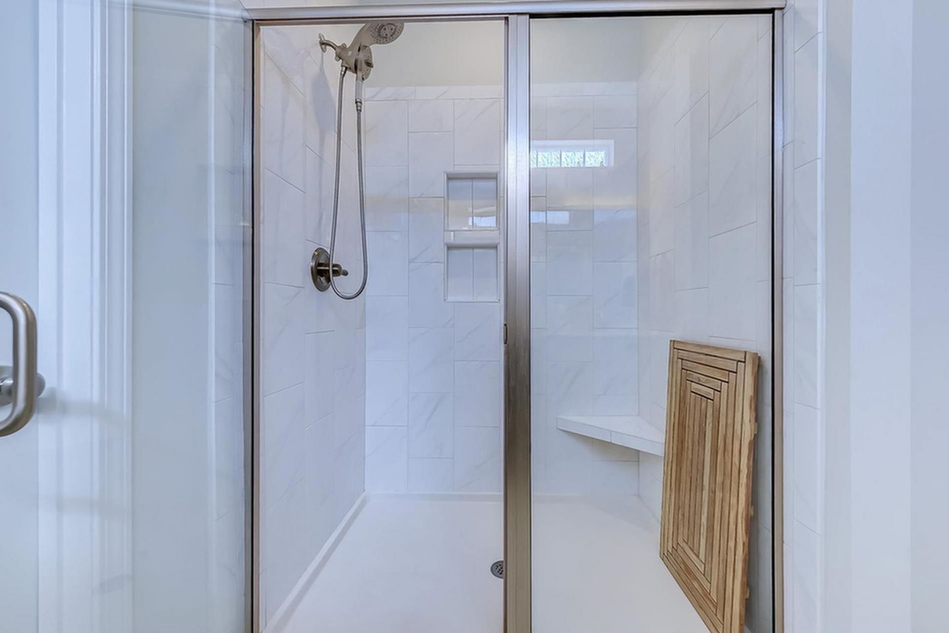 405 Heathside St.  Photo 21