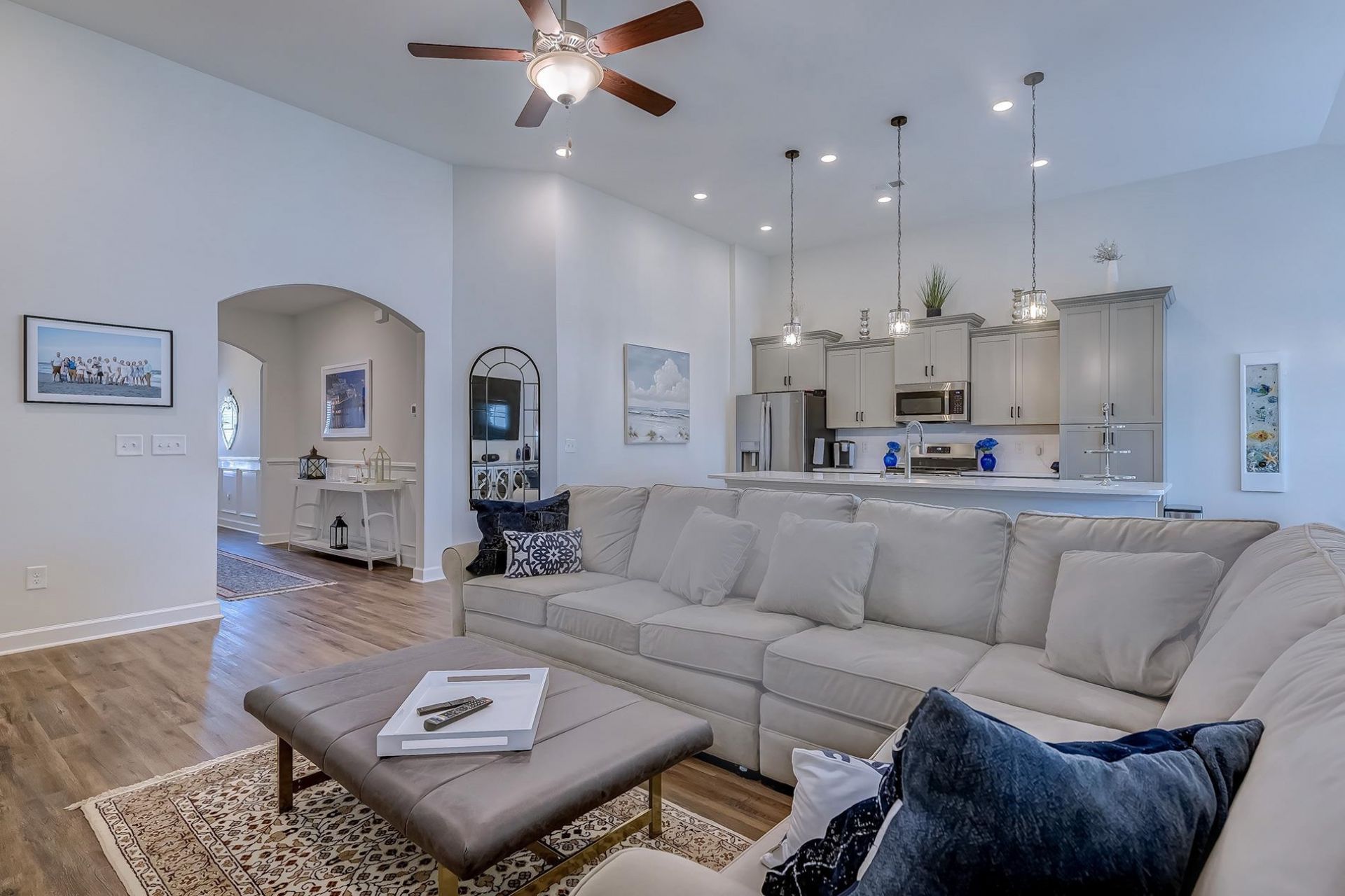 405 Heathside St.  Photo 8