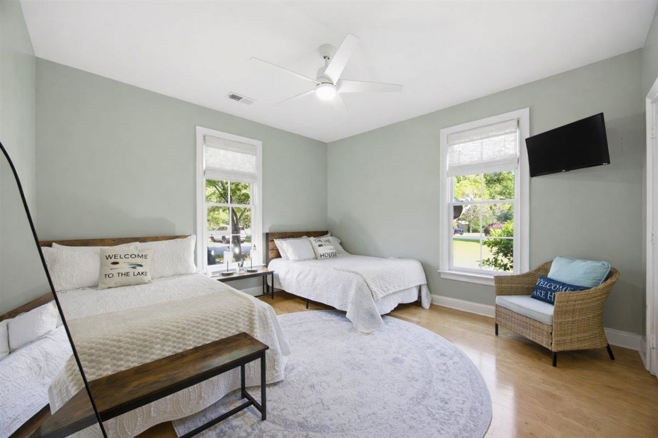 1088 Bridgeview Ln Photo 22