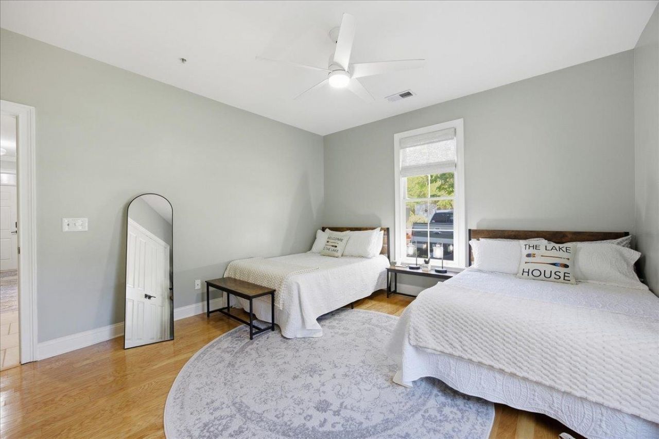 1088 Bridgeview Ln Photo 23