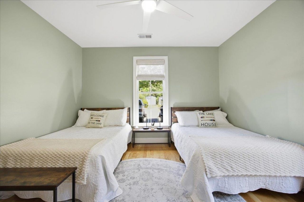 1088 Bridgeview Ln Photo 24