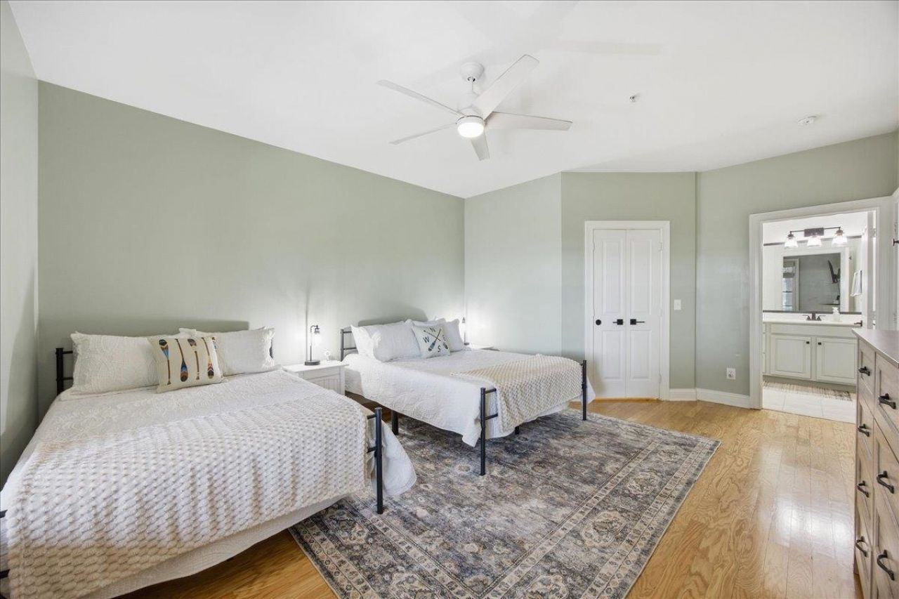 1088 Bridgeview Ln Photo 27