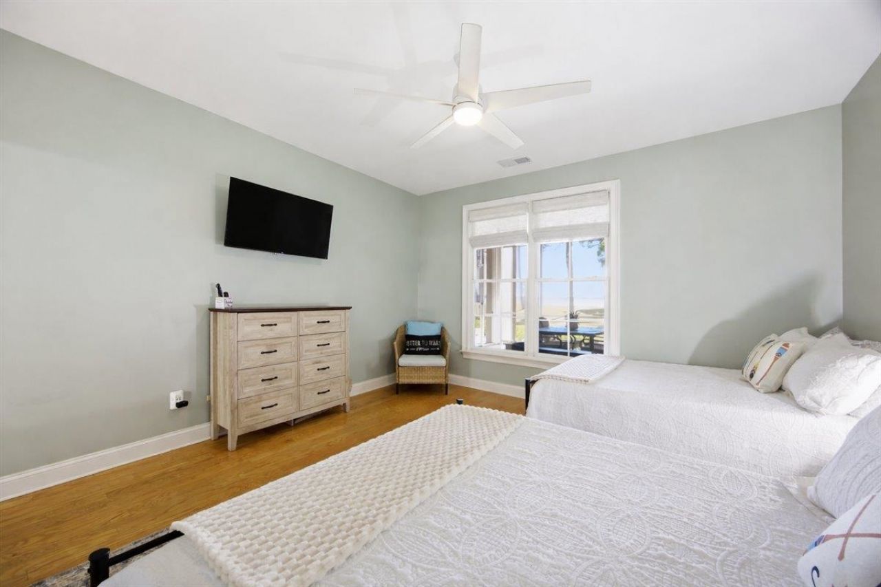 1088 Bridgeview Ln Photo 28