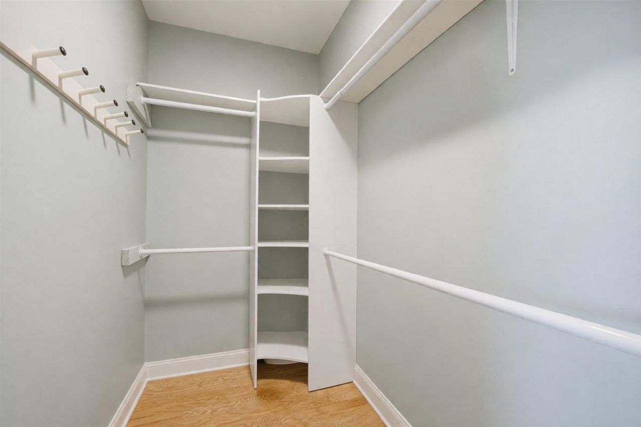 1088 Bridgeview Ln Photo 29