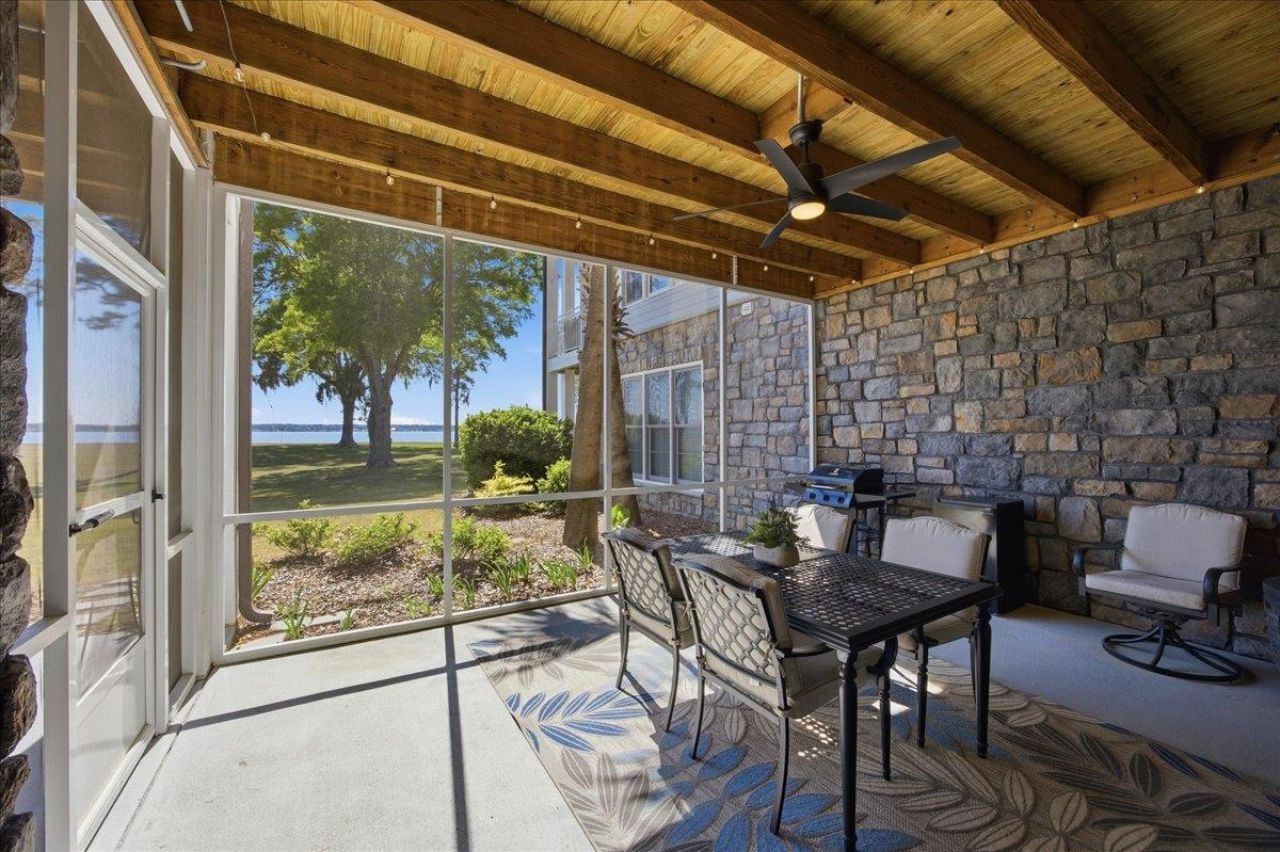 1088 Bridgeview Ln Photo 33