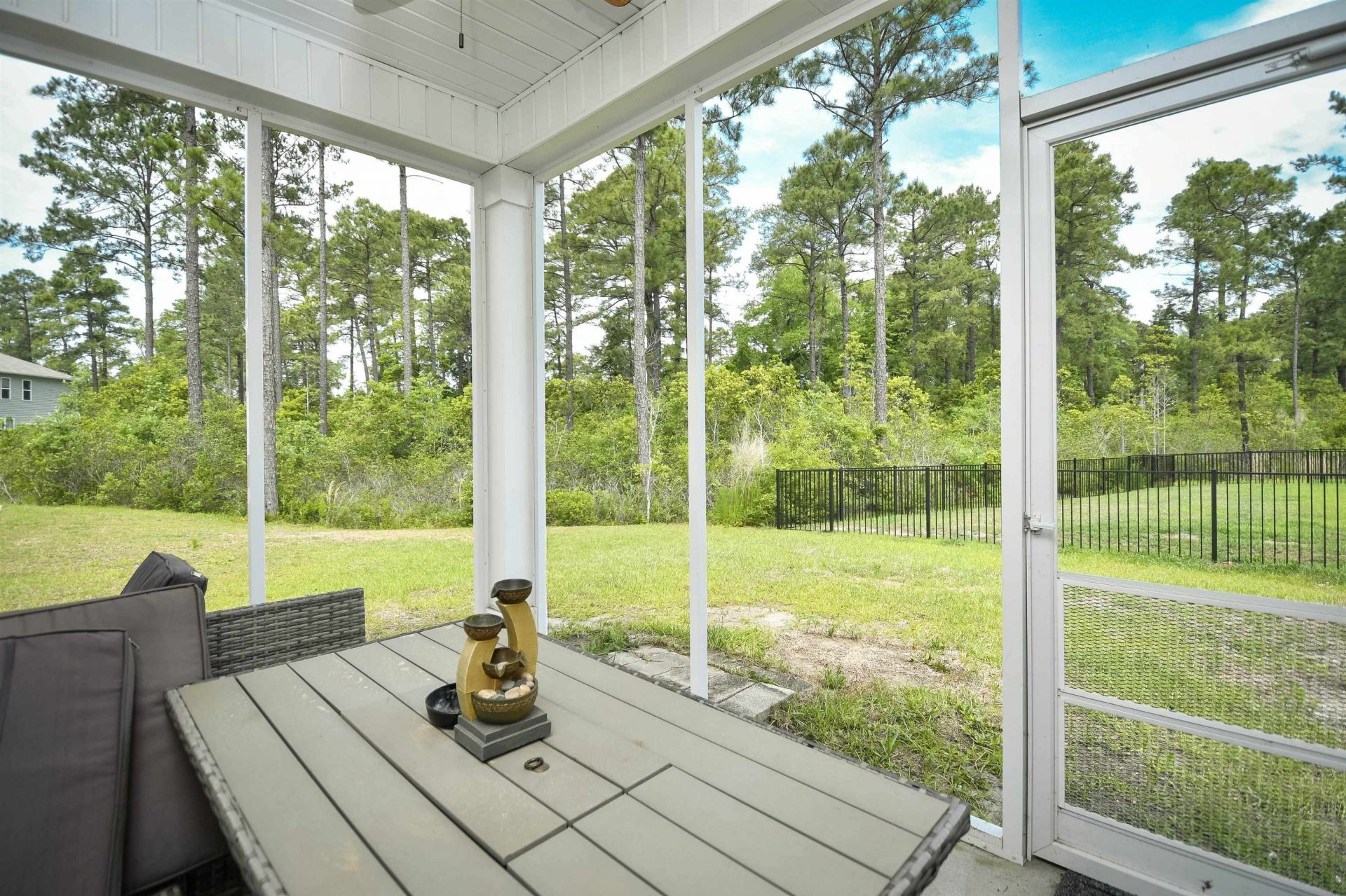 2315 Blackthorn Dr.  Photo 28