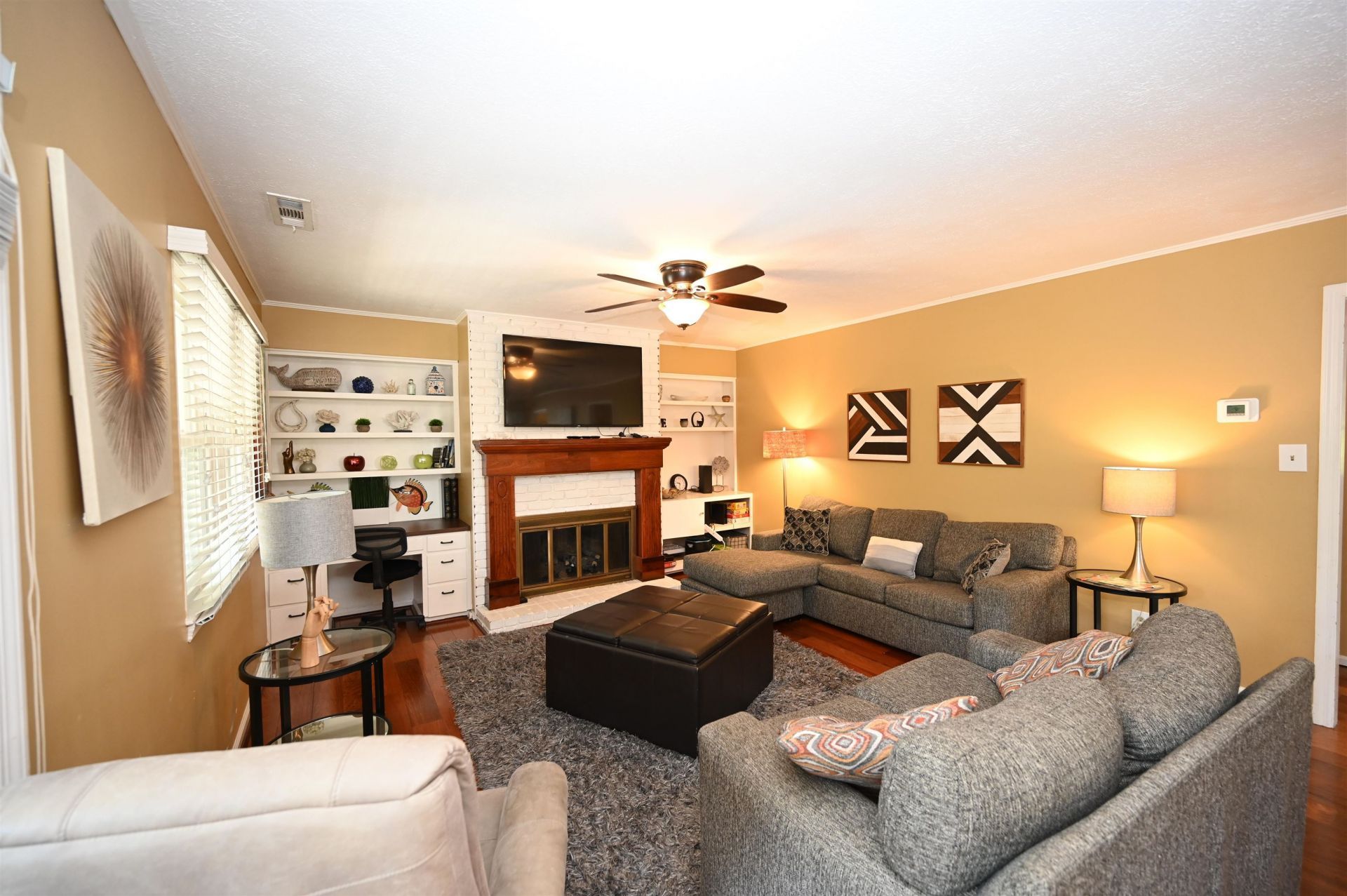 401 Oak Lake Circle  Photo 13