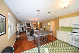 401 Oak Lake Circle  photo 4