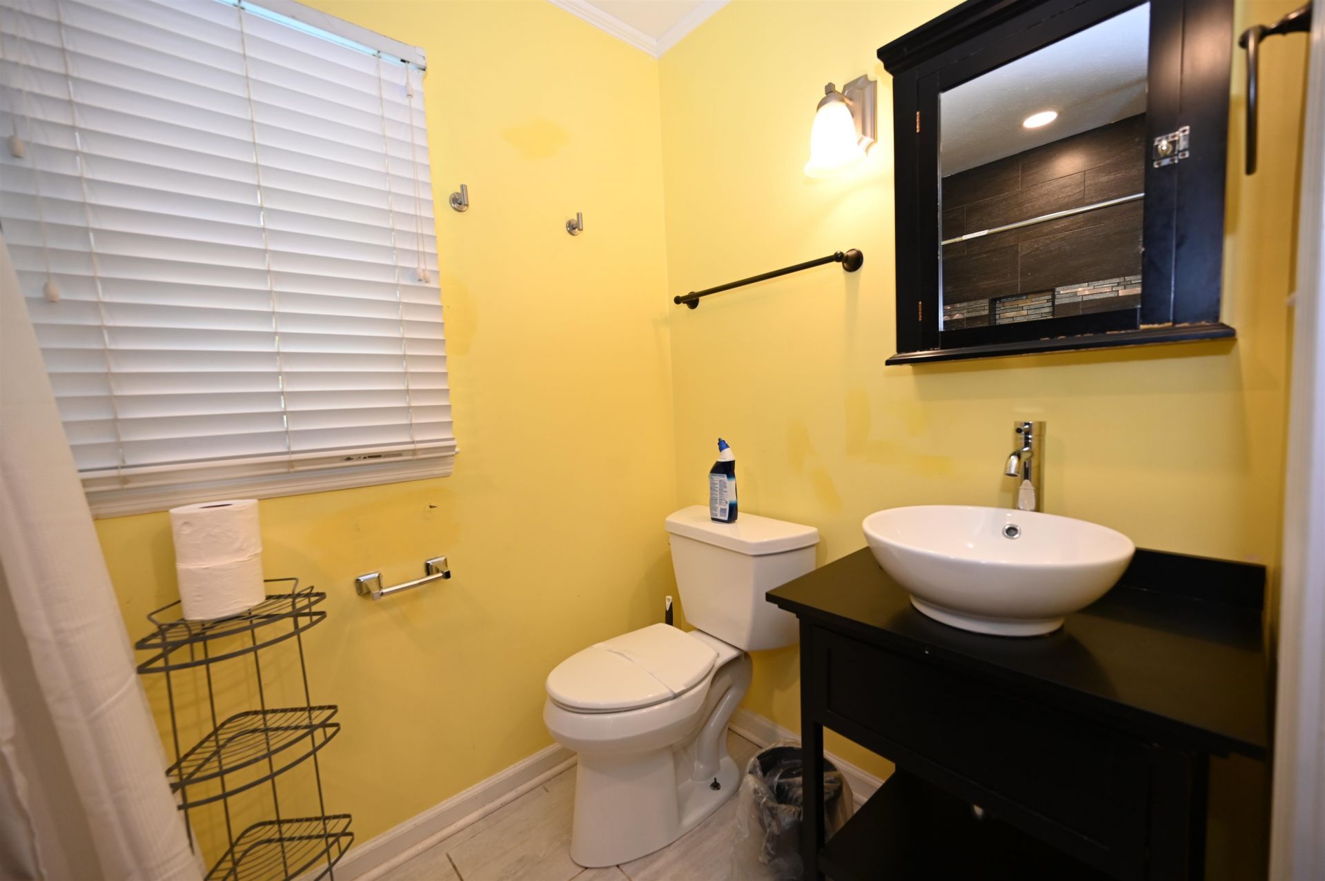 401 Oak Lake Circle  Photo 20