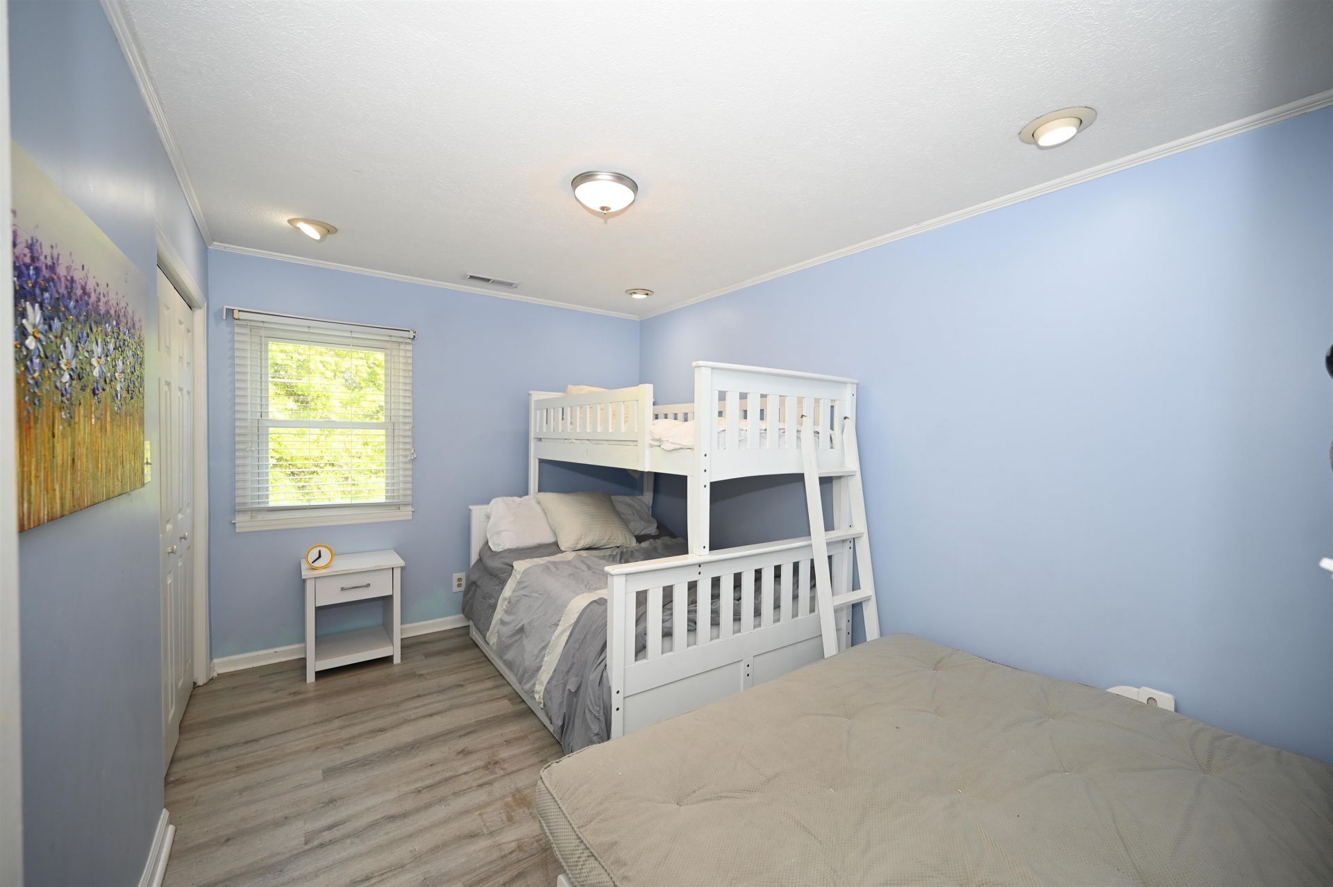 401 Oak Lake Circle  Photo 23