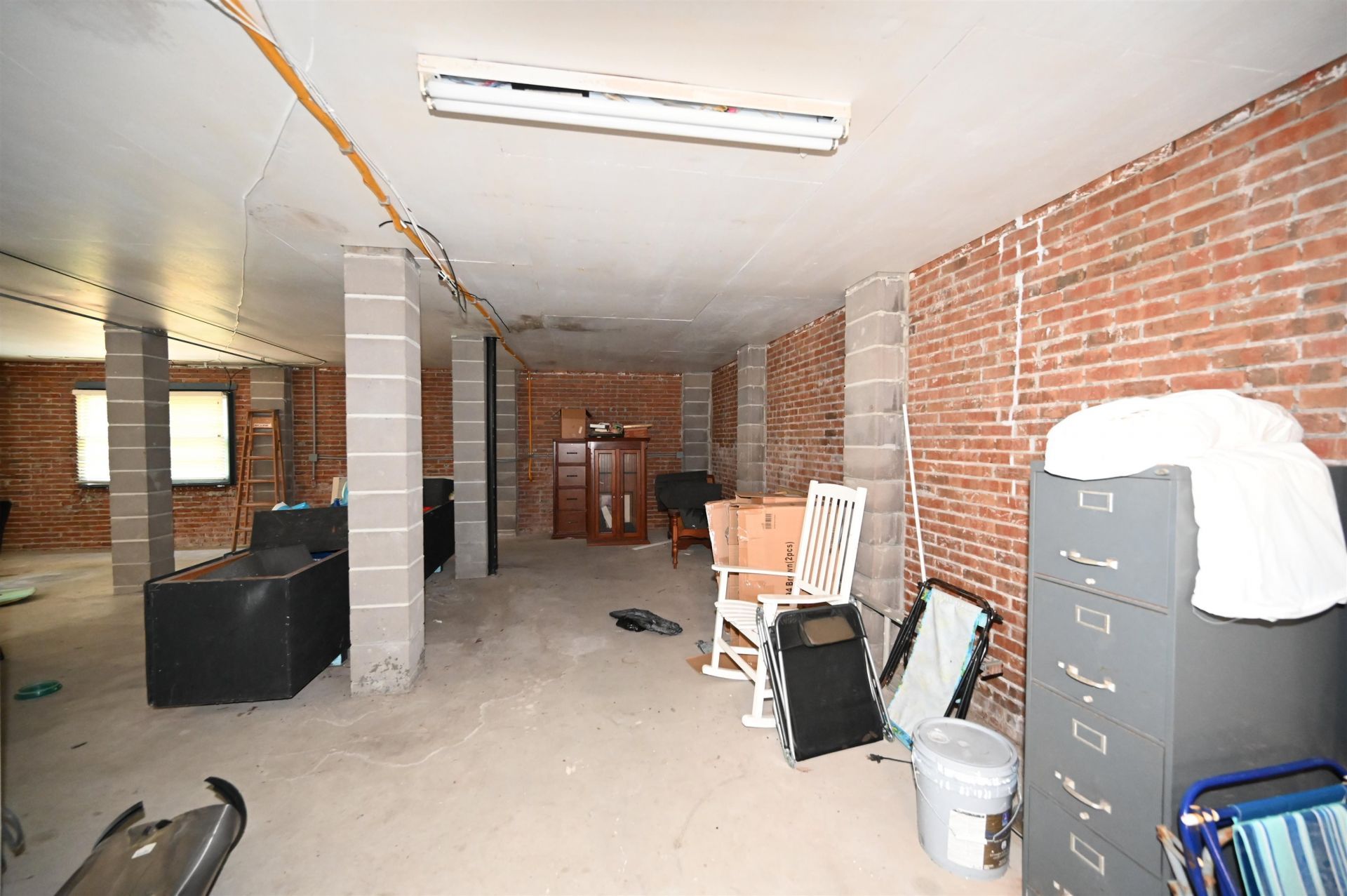 401 Oak Lake Circle  Photo 32